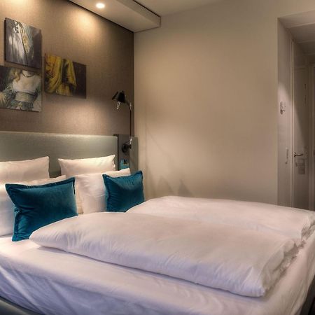 Motel One Amsterdam-Waterlooplein Экстерьер фото