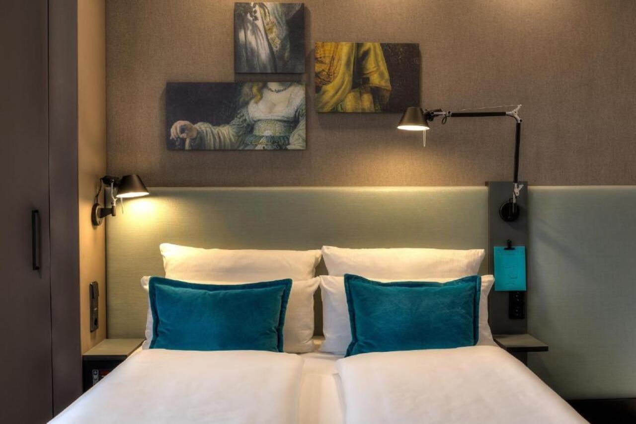Motel One Amsterdam-Waterlooplein Экстерьер фото